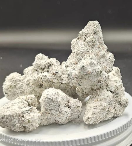 all you need to know about snow caps weed